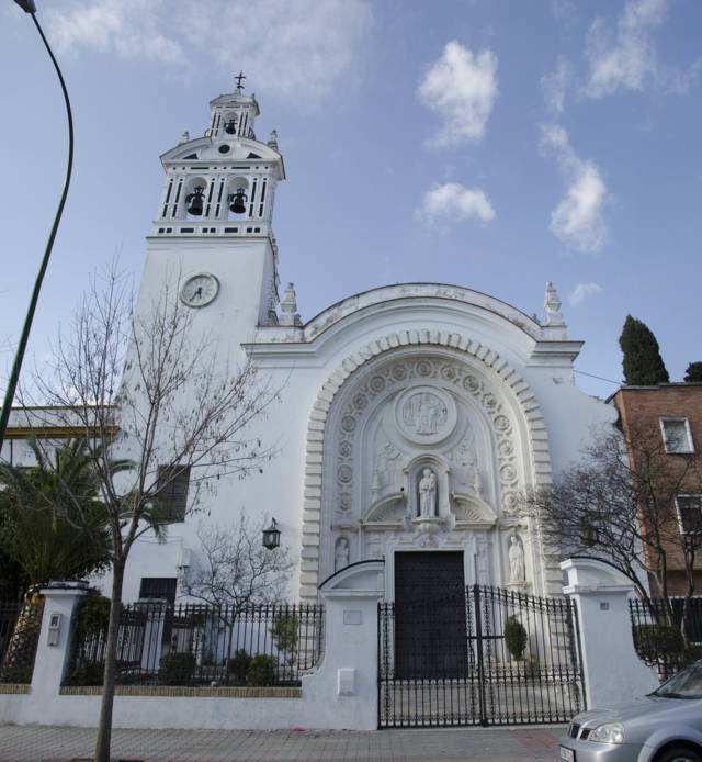 Sevilla 252 - parroquia San Antonio Maria Claret.jpg